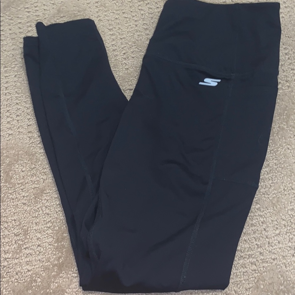 SKECHERS black leggings